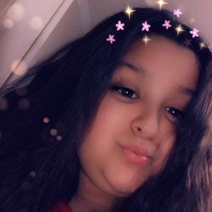 Meet your Posher, Valentina